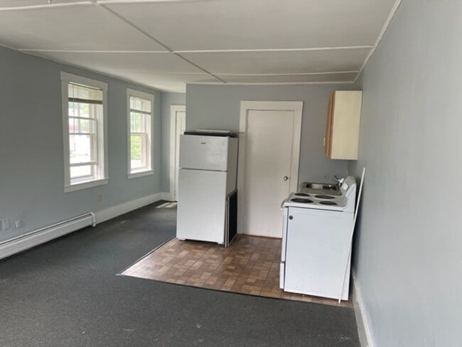 Interior Photo - 38 Railroad St