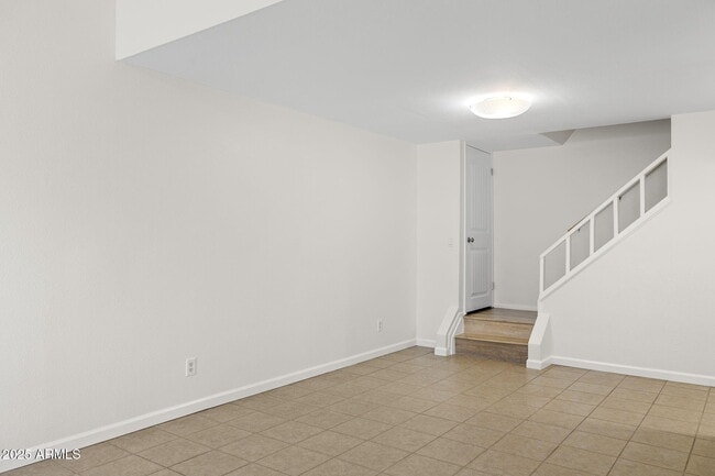 Building Photo - 6013 N 79th St