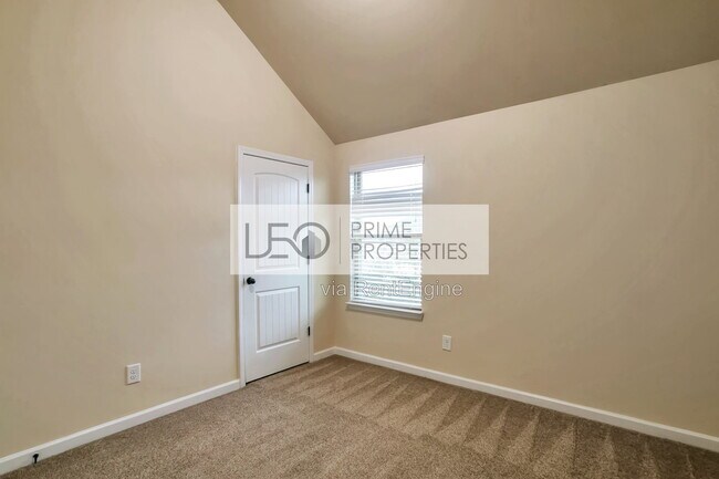 Building Photo - 2513 Shropshire Pl