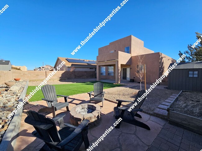 Building Photo - Great Ventana Ranch location