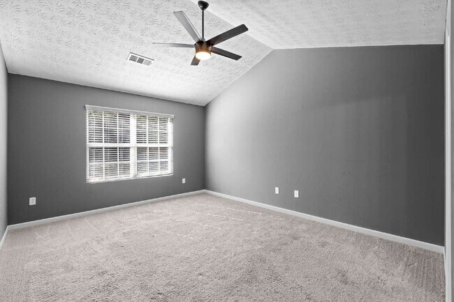 Building Photo - 3 Bedroom Ranch in Golf Cart Area of Senoia