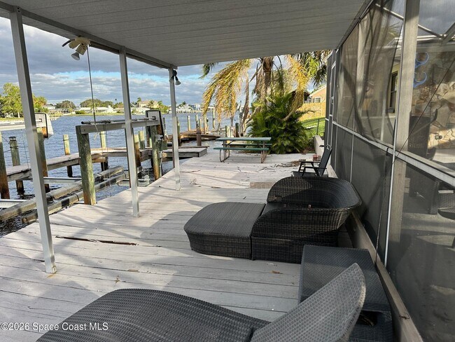 Building Photo - 401 Milford Point Dr