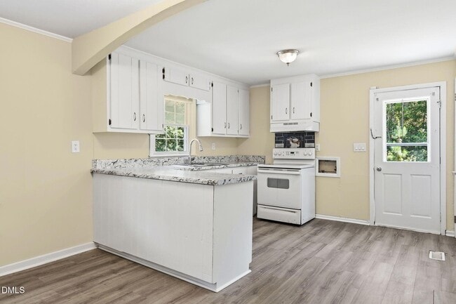 Building Photo - 608 N 16th St