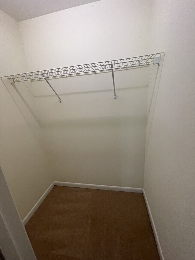 Building Photo - 101 Harvest Dr