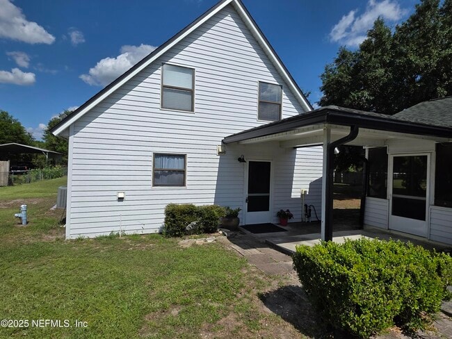 Building Photo - 2950 Florence Dr