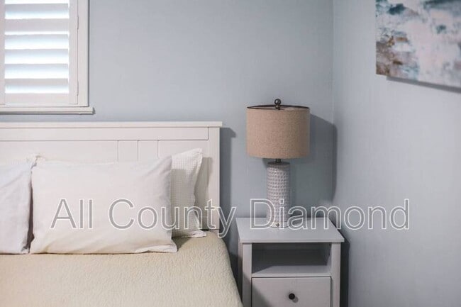 Building Photo - 7308 Sunset Ave