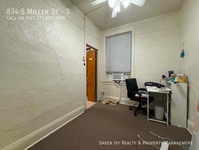Building Photo - 834 S Miller St
