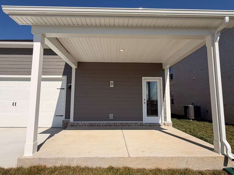 Covered porch - 4305 Ashland City Hwy