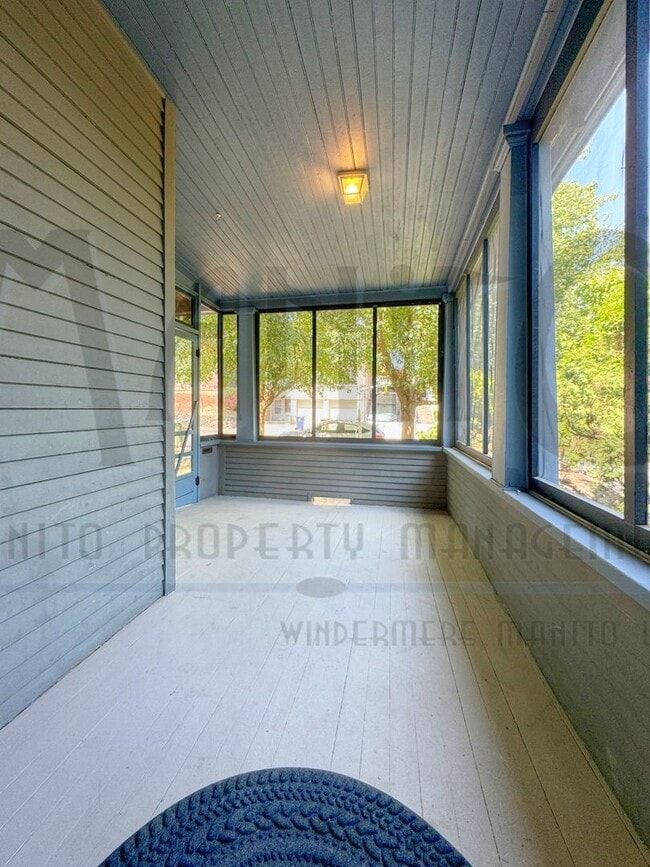 Building Photo - *COMING SOON* Vintage Craftsman In Prime L...