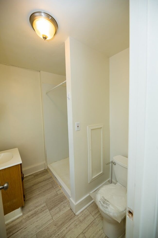 Building Photo - 2026/2027 JHU Off-Campus 5bd/2ba Rowhome w...