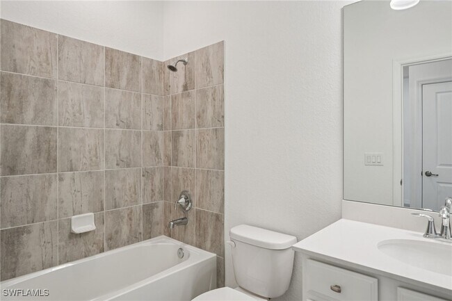 Building Photo - 2445 Orchard St