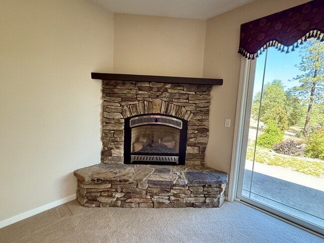 Building Photo - 1580 Kilham Ct