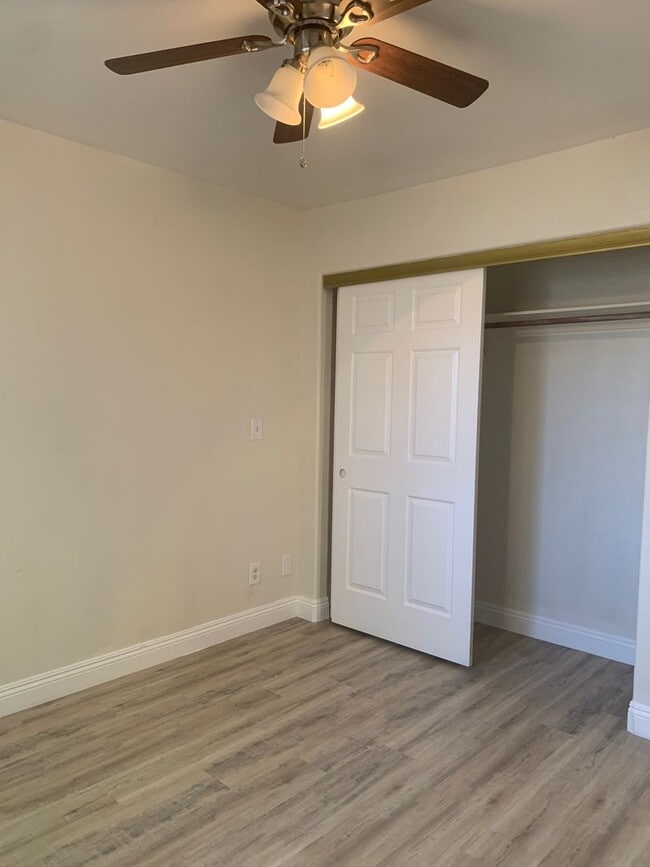 Building Photo - Single Story 3 Bedroom Home for Rent