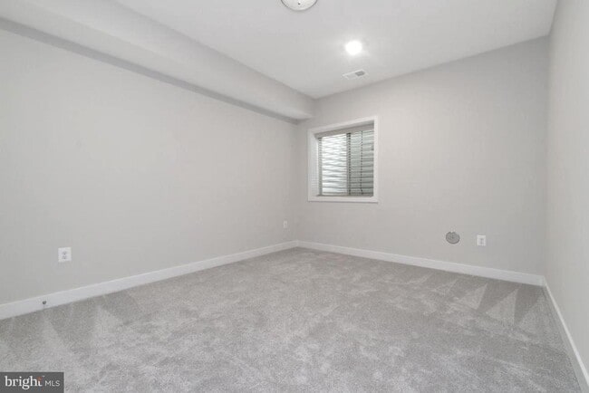 Building Photo - 11003 Resort Road