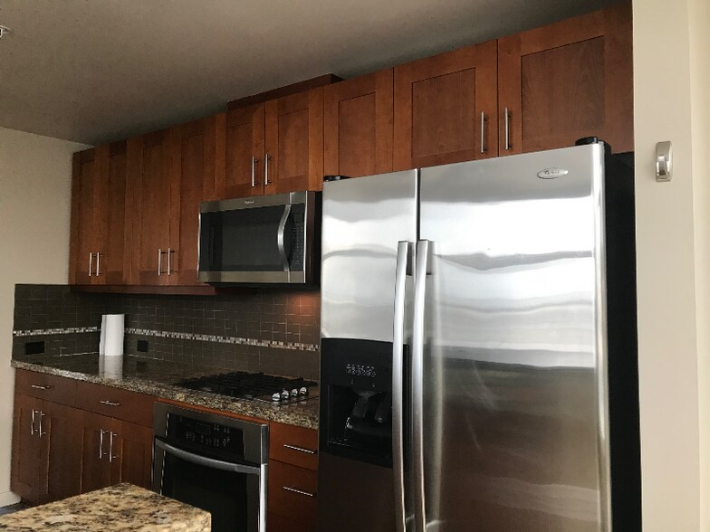 Building Photo - 1515 Dock St