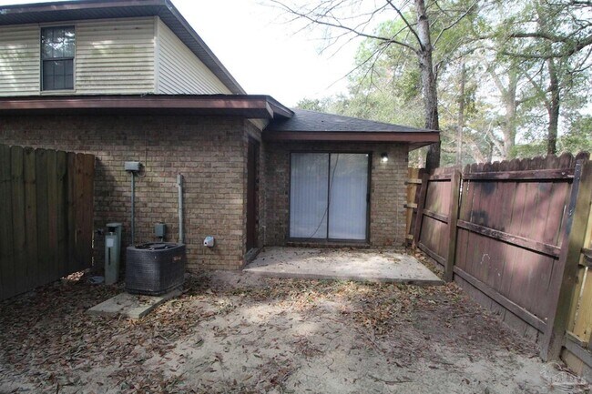 Building Photo - 1455 Acorn Ln