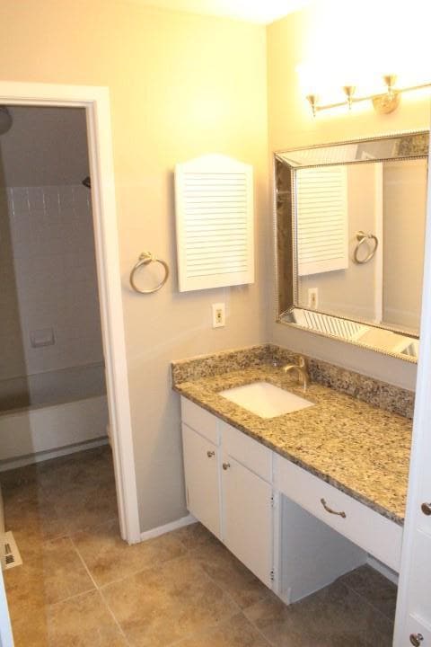 Building Photo - 1604 Summer Creek Ct