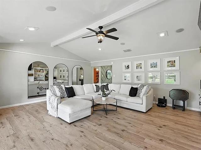 Building Photo - 16485 Red Wood Cir N