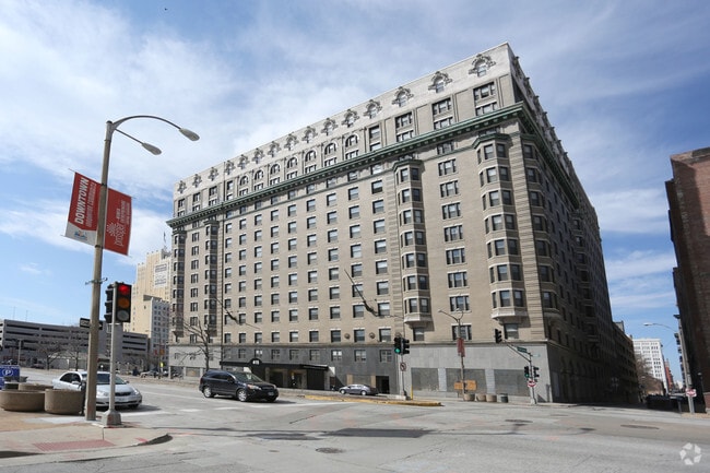 Building Photo - Jefferson Arms