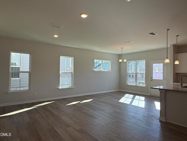 Building Photo - 5023 Reader Wy