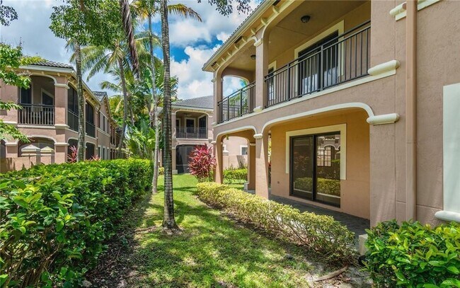 Building Photo - 2692 Center Ct Dr