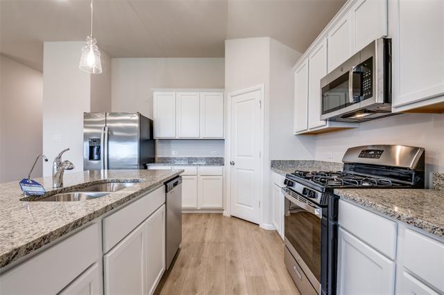 Building Photo - 1412 Etosha Dr
