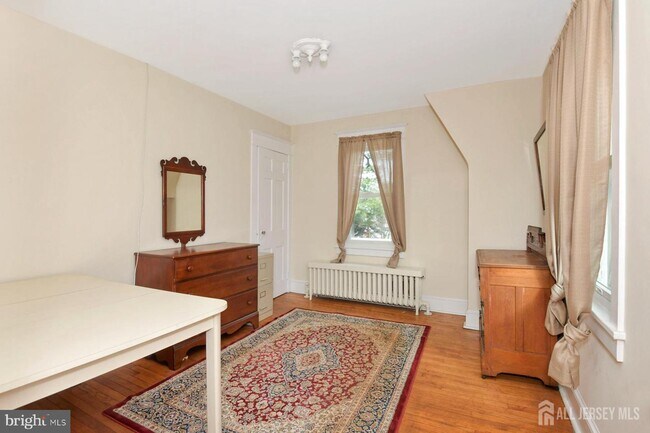 Building Photo - 3728 US-1