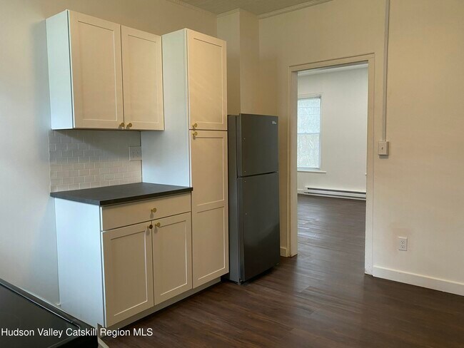 Building Photo - 1465 Creek Locks Rd