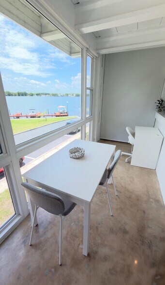 Sunroom - 151 N Orlando Ave