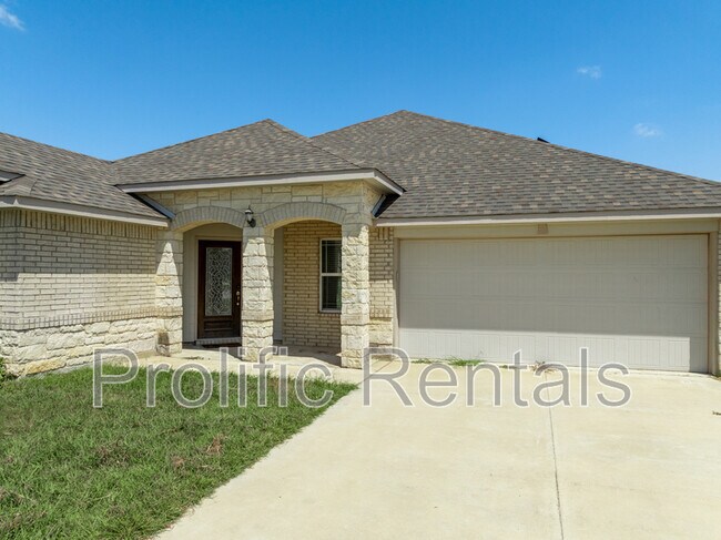 Building Photo - 6117 Verde Dr