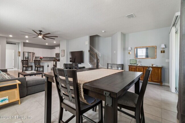 Building Photo - 49 Pasadena Dr