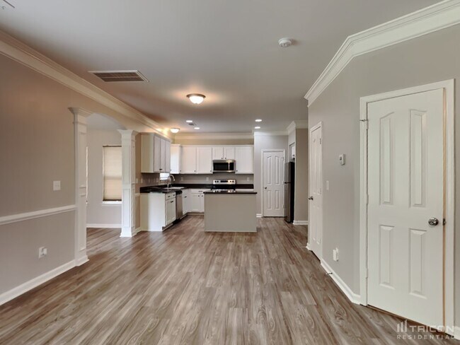 Building Photo - 3644 Catawba Creek Dr