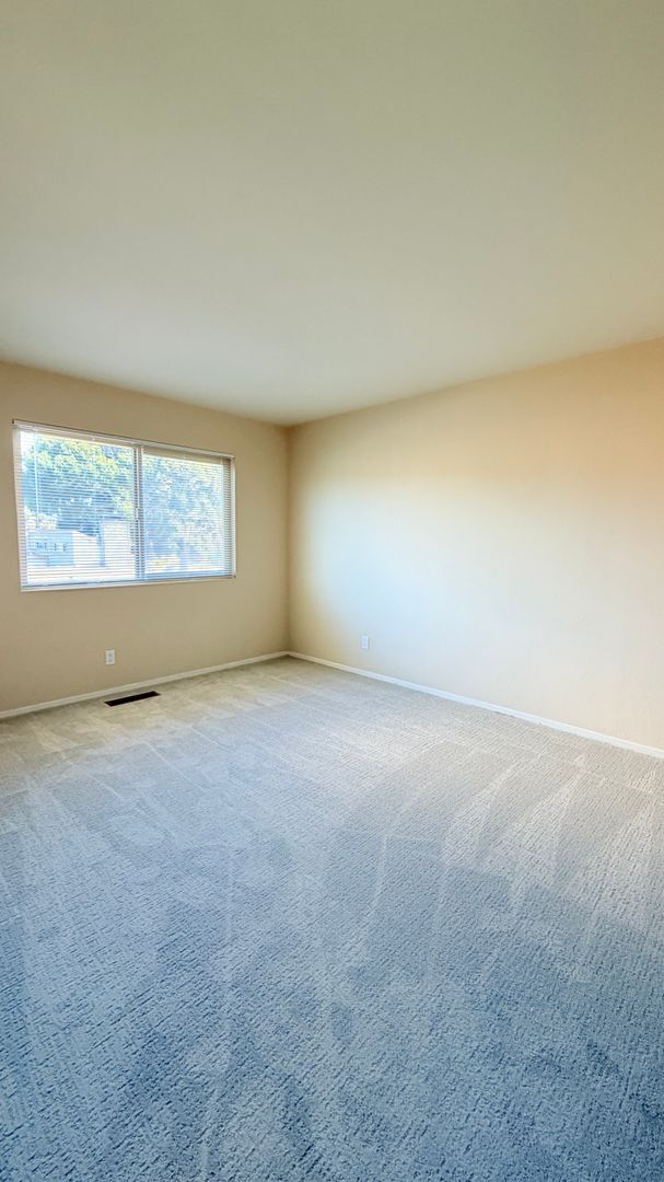 Building Photo - 3169 Santa Cruz Ln