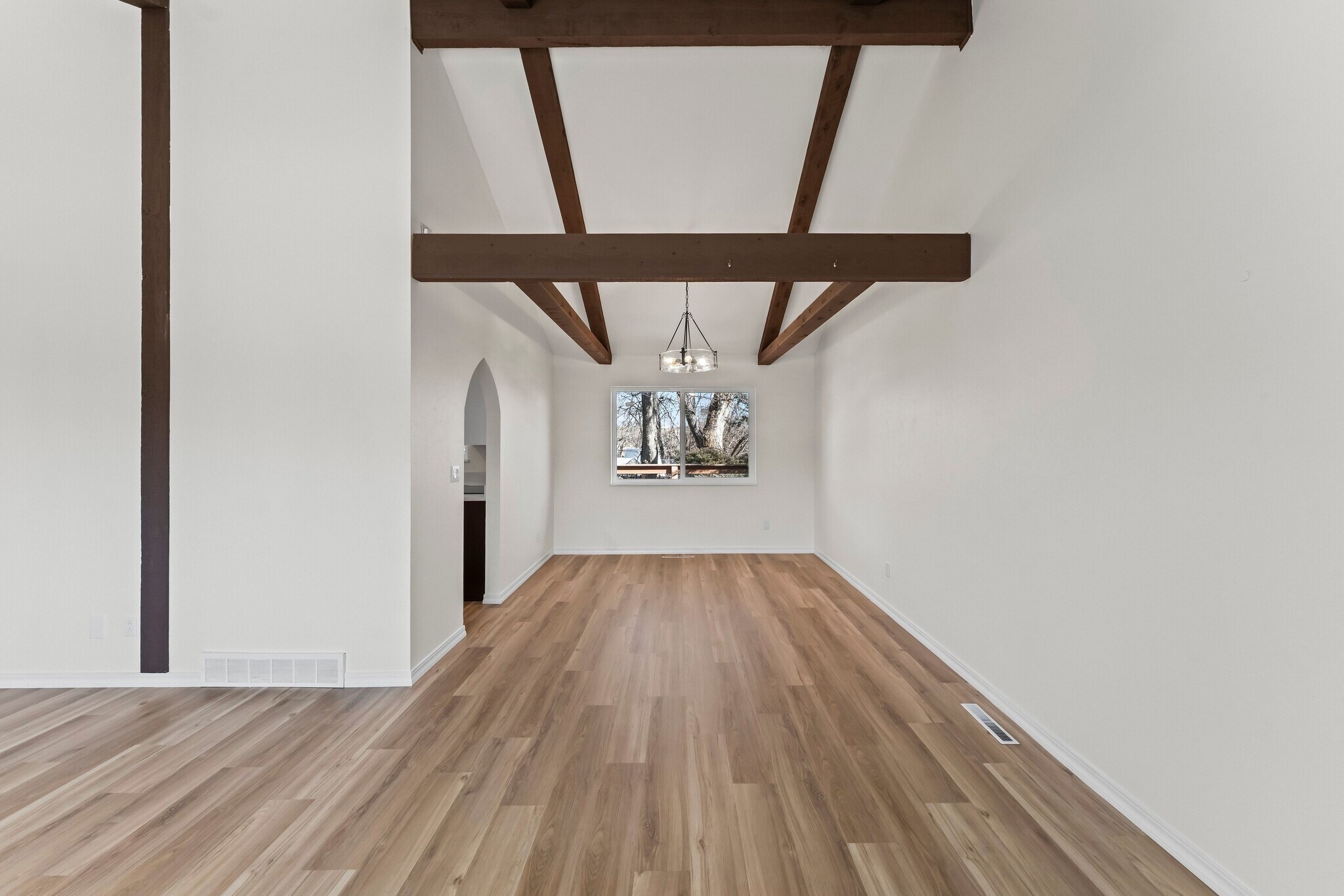 Building Photo - 3204 Valley Hi Ave