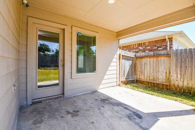 Building Photo - 22931 Berthoud Trl