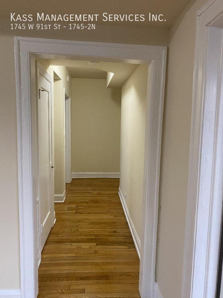 Building Photo - 1745 W 91st St