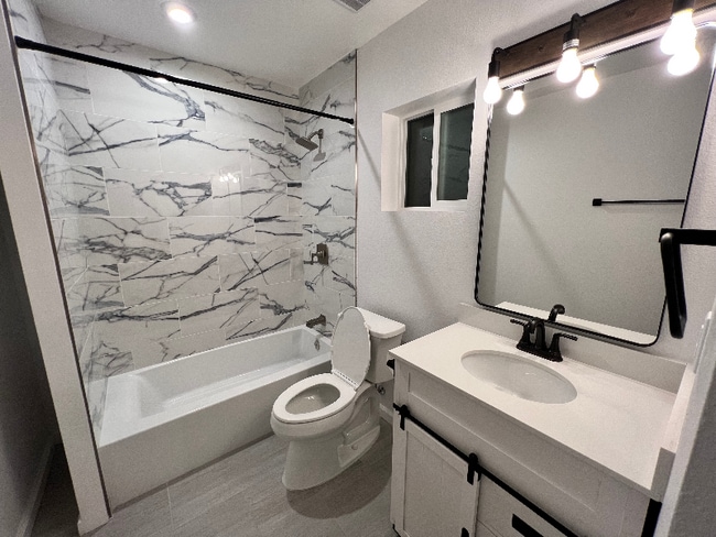 Building Photo - 3620 Dunsmuir Cir