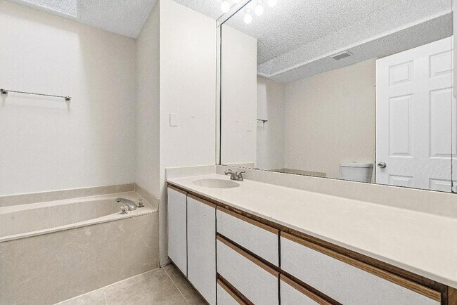 Building Photo - 9770 Nickels Blvd