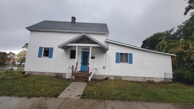 Primary Photo - 441 Second St