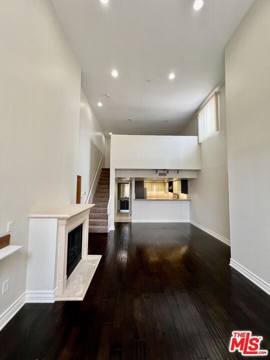 Building Photo - 1353 N Fuller Ave