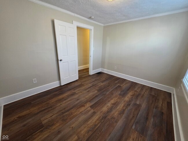 Building Photo - 316 N Denny St