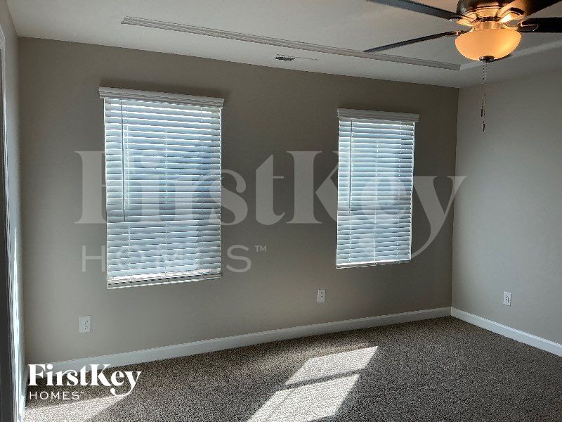 Building Photo - 11917 Silverheel Ln