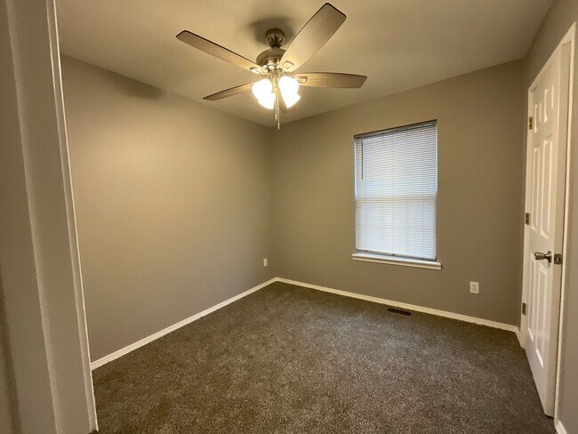 Building Photo - COMING SOON: Nice Recently Updated 3 Bed 2...