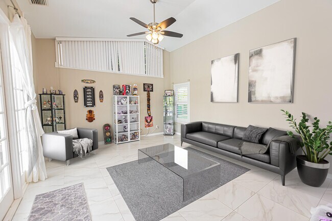 Building Photo - 1282 SW Bent Pine Cove