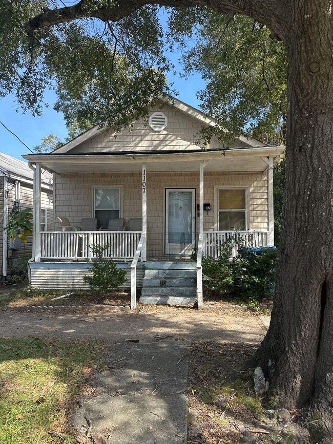 Building Photo - Downtown Wilmington Home, 2 Bedrooms | 1 Bathroom | Move-in Ready