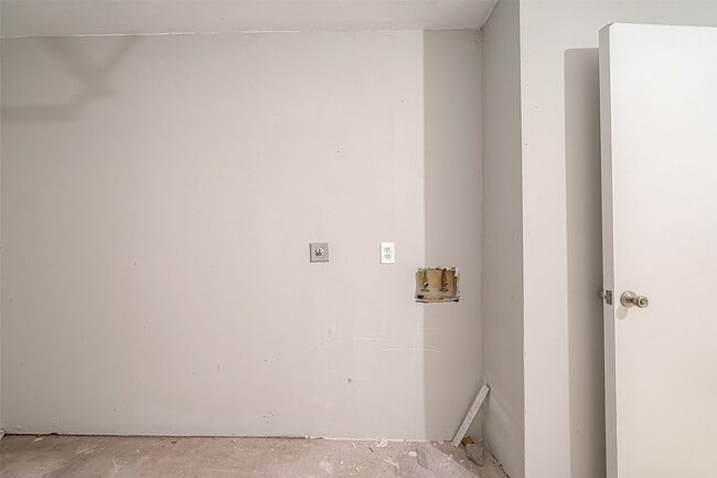 Building Photo - 3323 Beasley Ave