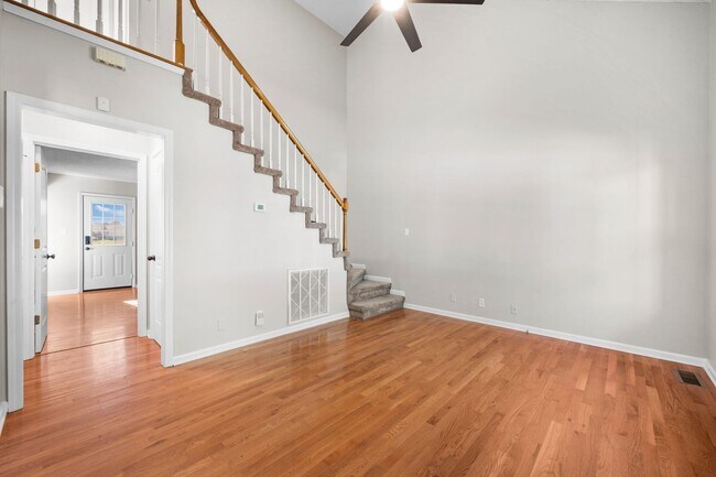 Building Photo - Charming Brick Home with Soaring Ceilings & Updated Finishes!