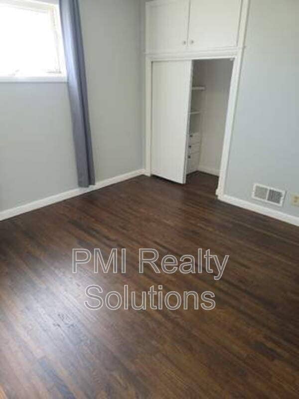 Building Photo - 4506 E 38th Pl