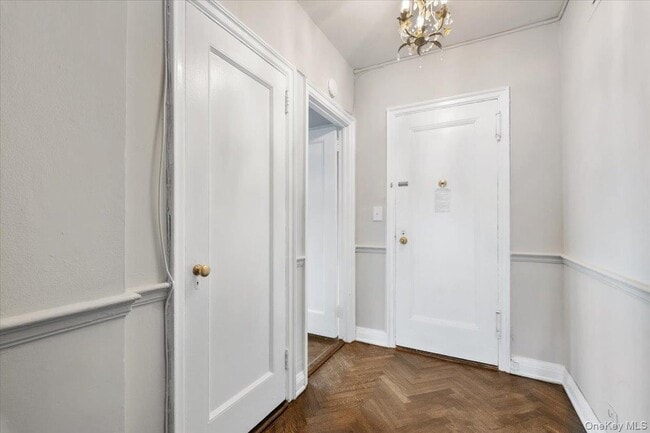 Building Photo - 45 Popham Rd