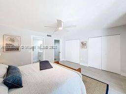 Building Photo - 350 Grapetree Dr
